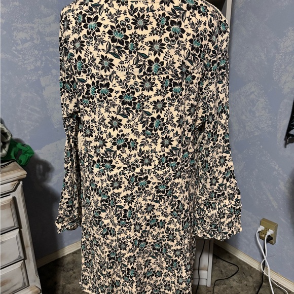 Torrid Floral Lace-Up Skater Dress - Black and Cream size 2 - Picture 12 of 16